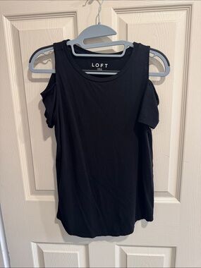 LOFT Black Cold-Shoulder Tank Top